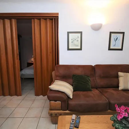 Apartment Chalet Bouquetin- Martre *